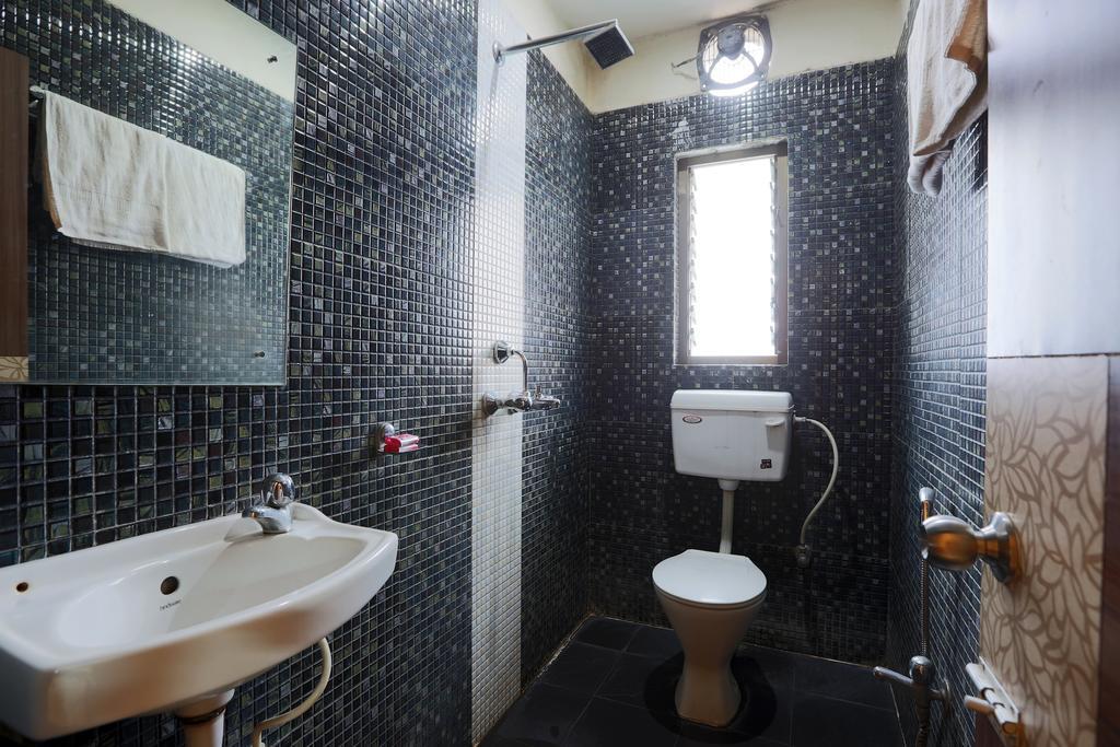 Hotel Parshuram Гувахати Экстерьер фото